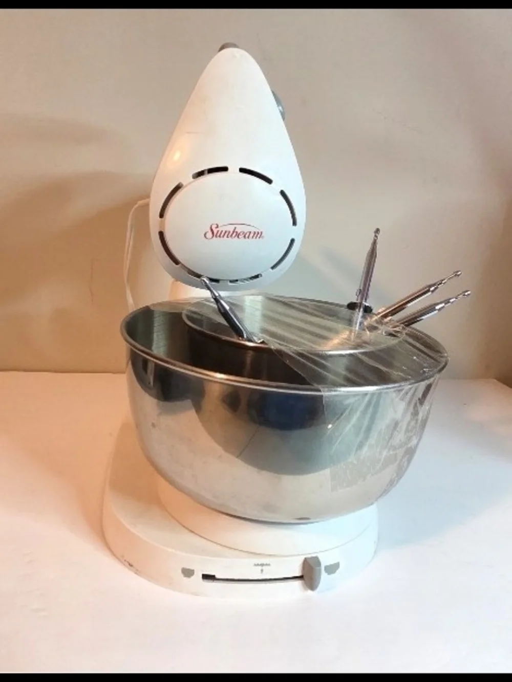 Sunbeam White Tilt-Head Stand Mixer with Stainless Steel Bowl